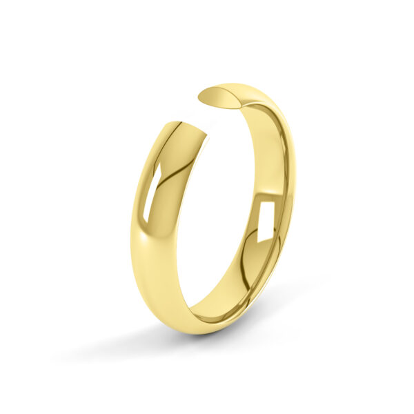 D Court Cut Wedding Ring